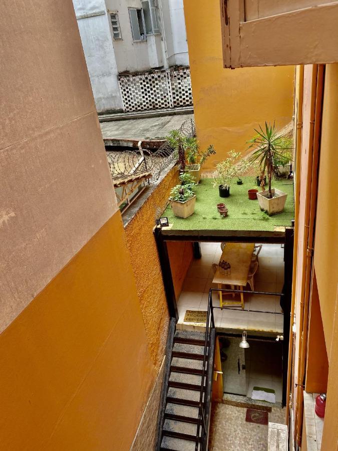 Rio Guesthouse - Um quarteirão da Praia de Copacabana Rio de Janeiro Exterior foto