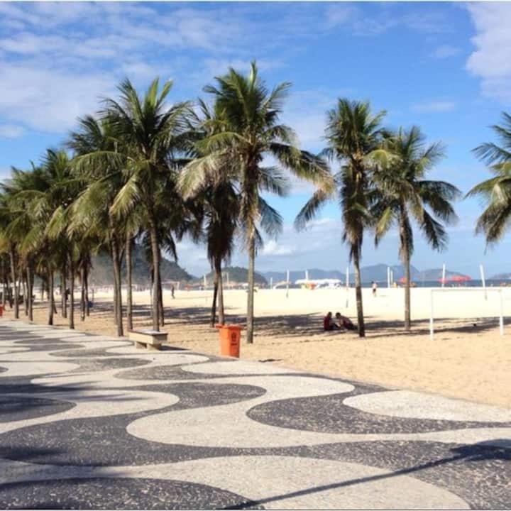Rio Guesthouse - Um quarteirão da Praia de Copacabana Rio de Janeiro Exterior foto